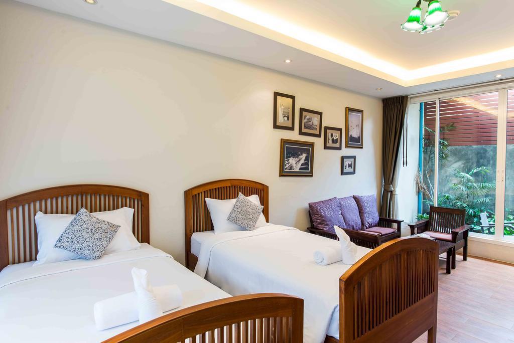 בנגקוק Feung Nakorn Balcony Rooms And Cafe חדר תמונה